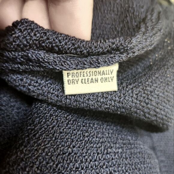 St. John Santana Knit A Line Pull On Skirt Navy Blue Size 4 Womens - Picture 6 of 6